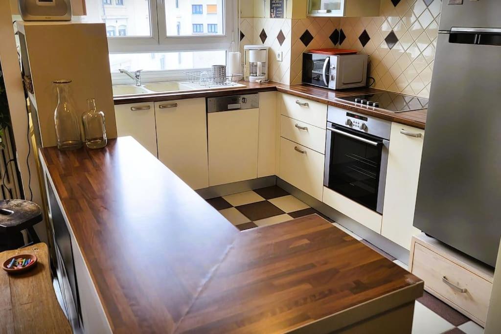 Appartement Des Beaux-Arts Besançon Esterno foto