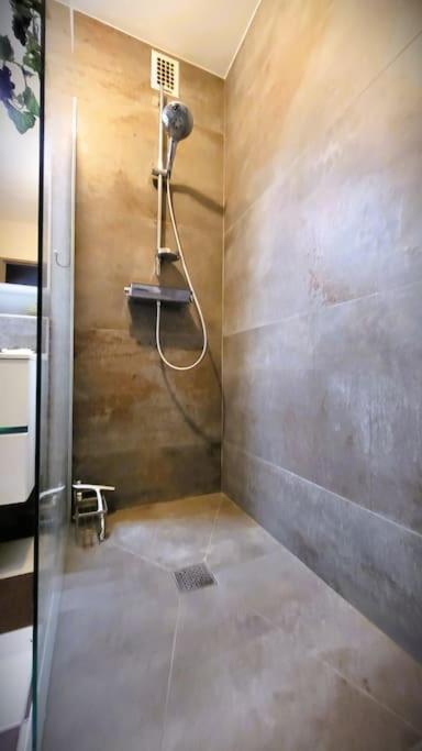 Appartement Des Beaux-Arts Besançon Esterno foto